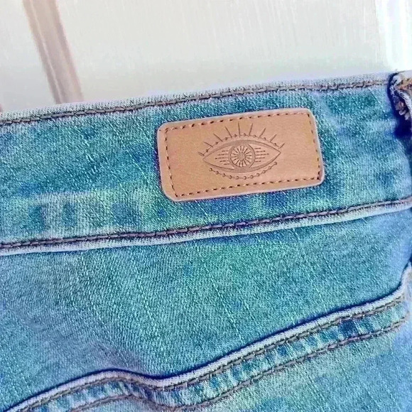 Sofia Jeans Rosa Hi Rise Curvy Ankle destructed hem midwash size 6S chic dress - Picture 3 of 16